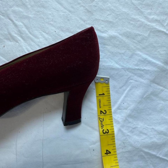 Burgundy Nina "Ricci" Suede Kitten Heels Sz 8 Narrow Whimsigoth - Picture 5 of 6
